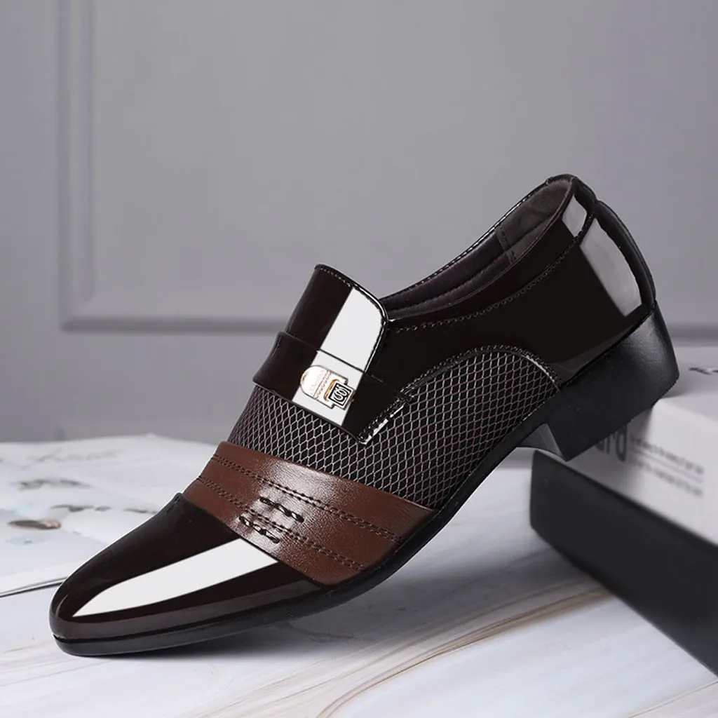 Роскошные брендовые Мужские модельные лоферы из искусственной кожи в деловом стиле; черные туфли с острым носком; Туфли-оксфорды; дышащая официальная Свадебная обувь; Oct017