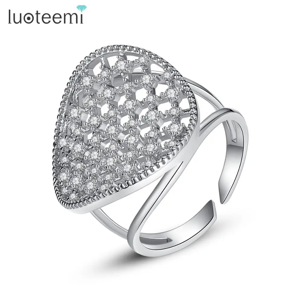 cNew Exquisite Fashion Jewelry Hot Sale Platinum Black Petal Diamond Zircon Ring