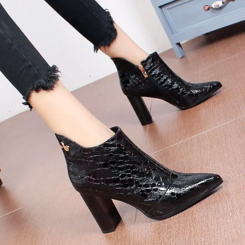

British Style Women Naked Boots Crocodile Pattern Pointed toe Martin Boots Thick High Heel Black Winter Shoes