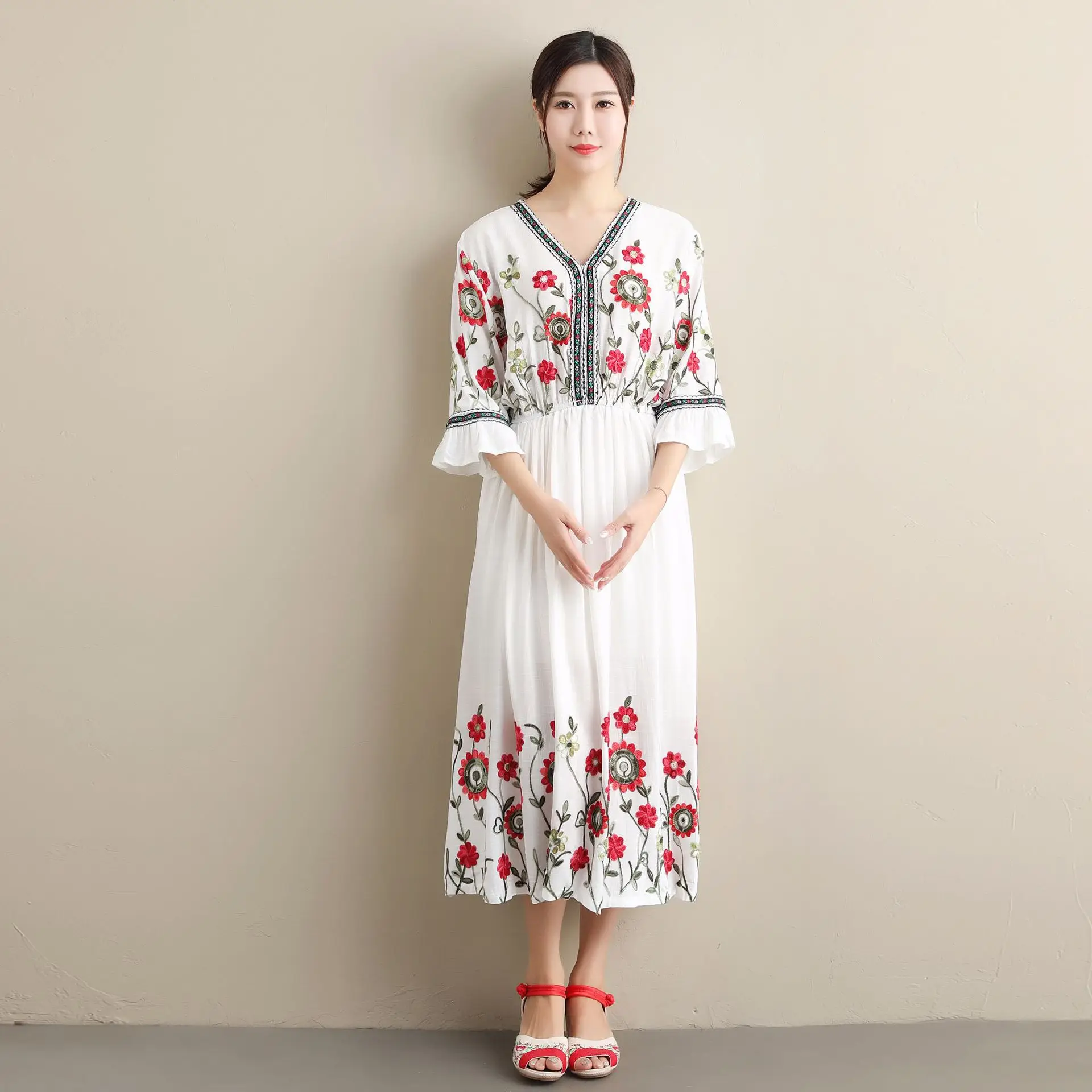 

Ma Fan New Style Sunflower Dress National Wind Lace Hemp Cotton Embroidered V-neck WOMEN'S Dress Style-