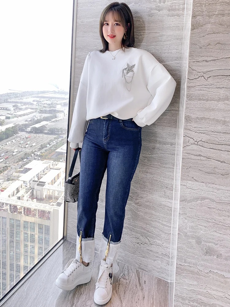Five pointed star sweater with diamond 