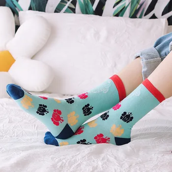 

2020 Cartoon Sock Casual Hip Hop Creative Soft Comfortable Funny Novelty white Yellow woman Cotton Calcetines Hombre Divertido