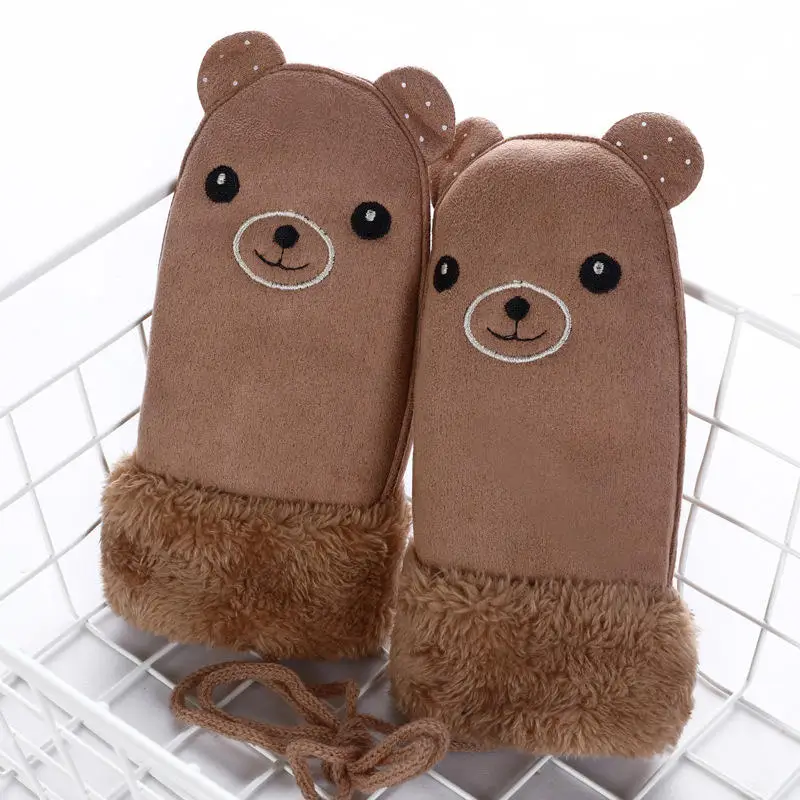 Wecute Baby Christmas Gloves Winter Cartoon Deer Velvet Knitted Mittens Gloves Boys Girls Kids Keep Warm Gloves for 3-8 Years
