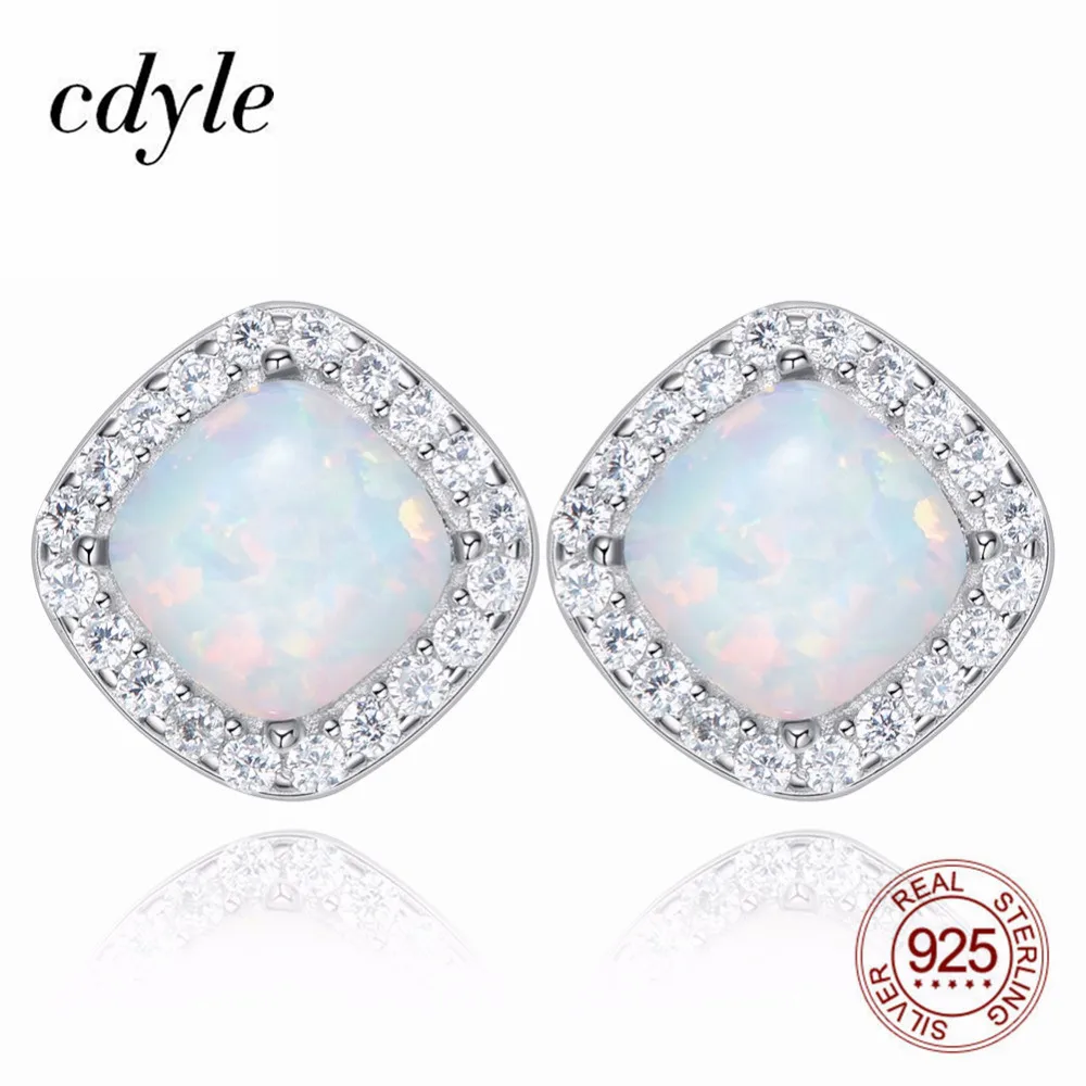 Классические серьги гвоздики Cdyle с овальным белым опалом и цирконом из