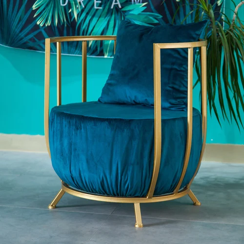 4 foots chair A Современный простой золотой каркас стул Роскошная Мода Королева Принцесса губка диван с фланелевой мягкой подушкой металлический железный стол - Цвет: 4 foots chair A