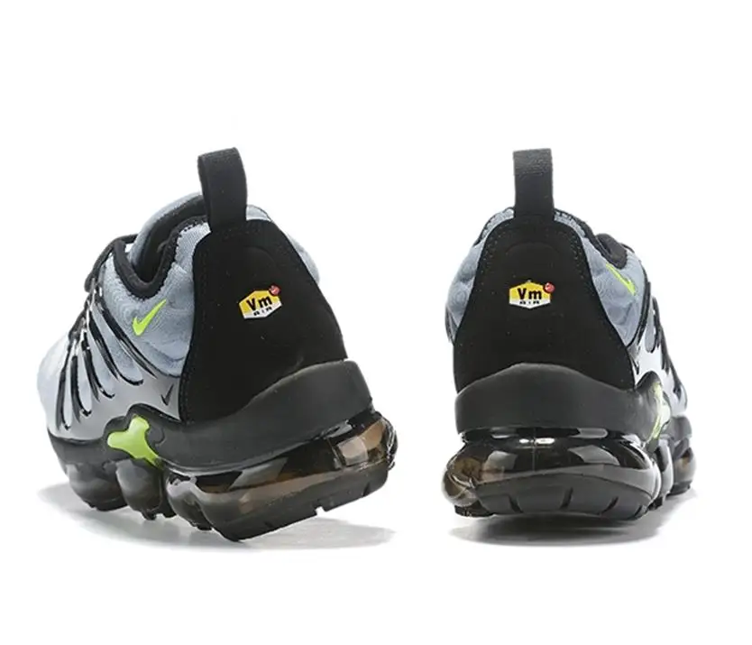 Original Men's Shoes Nike Air Max Vapormax Plus TN Vascular Men's Air Cushion Running Shoes Size 40-46 924453-901