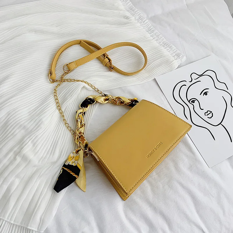 

2019 new solid color small square bag fashion scarves slung women's bag net red summer trapezoidal single shoulder diagonal bag