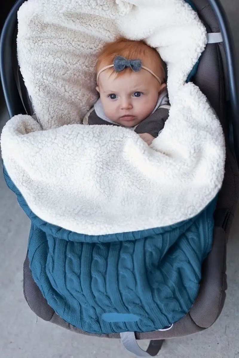 Зимняя детская коляска для новорожденных; одеяло; муфта для ног; толстые теплые вязаные крючком спальные мешки для малышей; спальный мешок для маленьких детей