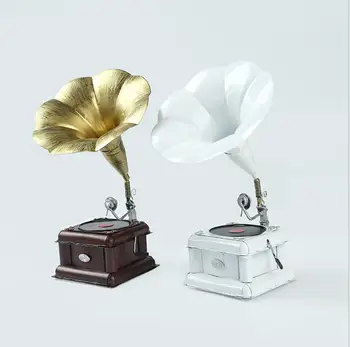

European creative American retro vintage wrought iron record player phonograph model photography props window display ornaments