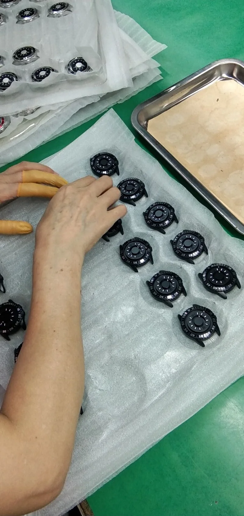 NEW EUTOUR Watch Men Innovative Magnet Ball Show Quartz Men Watch Genuine Leather Canvas Steel Strap Watches Waterproof Relogio Masculino (11)