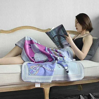 

Flower Print Winter Cashmere Scarf Women 2020 New Thick Warm Shawls and Wraps Brand Designer Horse Printed Pashmina Blanket Cape