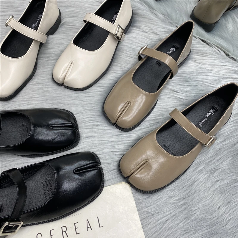 ⭐︎お値下げ⭐︎ CLANE OUTSTITCH SQUARE FLAT SHOES CLANE（クラネ）の「OUTSTITCH SQUARE FLAT SHOES（パンプス