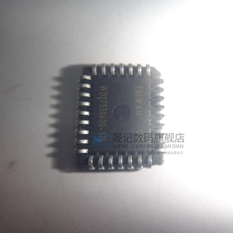 10 шт в упаковке, новая W27C512P-45Z W27C512P PLCC32