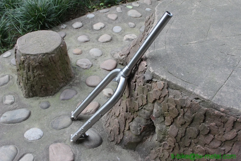 XACD сделано titanium велосипедная амортизационная вилка, Китай(материк) светильник вес велосипедная амортизационная вилка с коническая кисть с бортовым поворотом, популярные titanium вилка с стойка для крепления