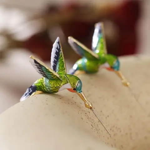 Cute Flying Hummingbird Stud Earrings Fashion Colorful Painting Oil Animal Bird Earrings Women Wedding Band Jewelry