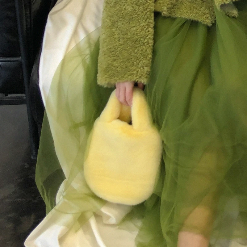Очень милый маленький Сумочка для женщин карамельных цветов желтый зеленый искусственный меховые сумки Harajuku Kawaii милые девушки осень зима Мягкие плюшевые сумки