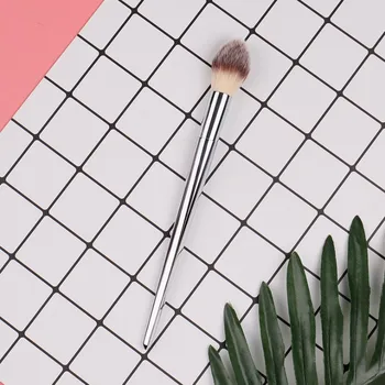 

1 piece Silver Makeup brushes Flame shape highlighter Powder shadow Make up brush Blush exquisite beauty tools IT