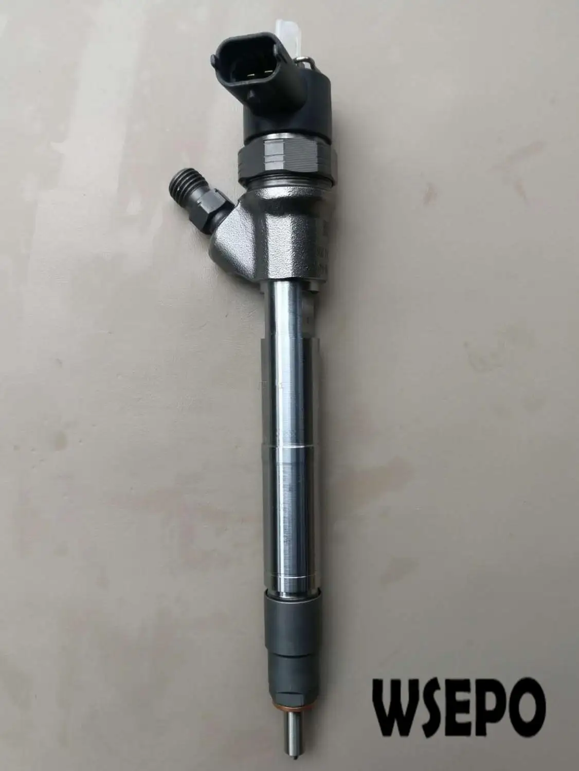 

Top quality Replacement Electronically Common Rail Fuel Injector Assy. P/N 0445110317 for Multi Cylinder Heavy Diesel Engine
