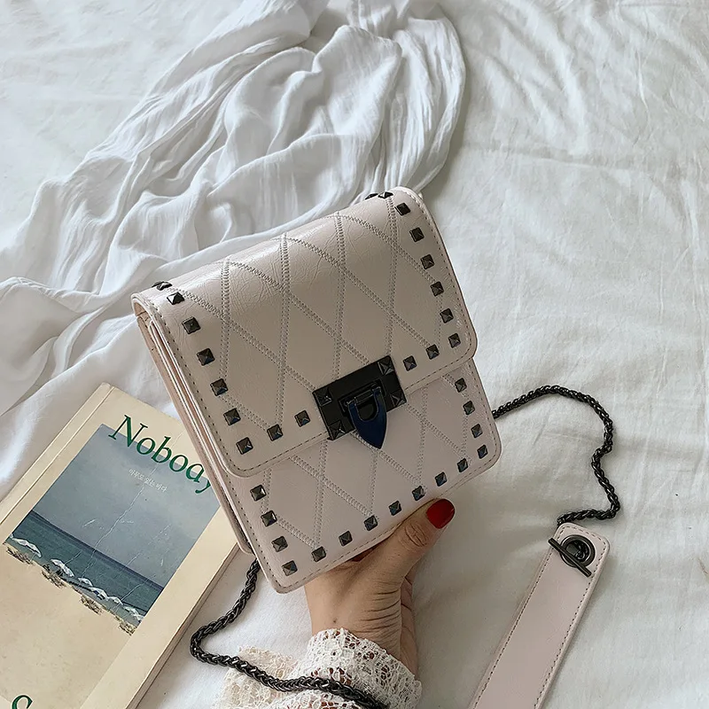 

New fashionable simple chain bag in 2019 Korean version of single shoulder slanting bag with recreational temperament