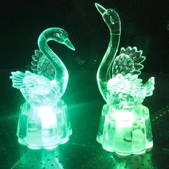 

HiMISS LED Night Light 7Colors Change Flashing Swan Shape Lamp for Home Tabletop Decoration