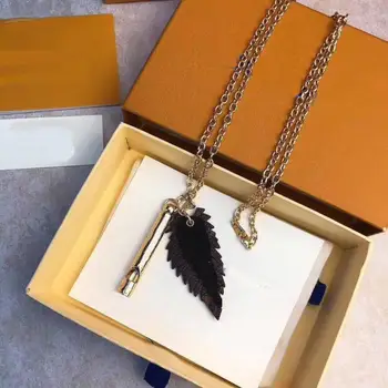 

2020 New Creative Vertical Whistle Pendant Men's and Women's Fashion Necklace Hip Hop Golden Classic The perfect gift for lovers