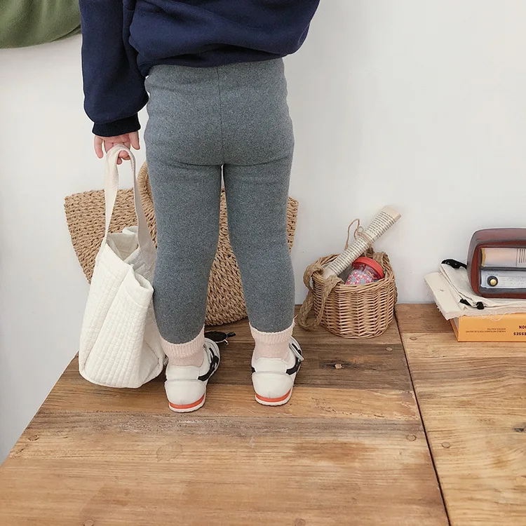 12571498064_1823421814