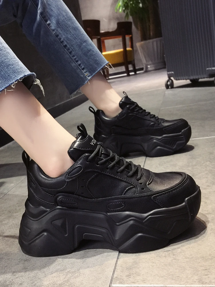Mujeres zapatillas de plataforma de cuero de mujer Casual grueso 2020 mujer blanca negro alto de marca de moda de suela gruesa cuña zapatillas de deporte
