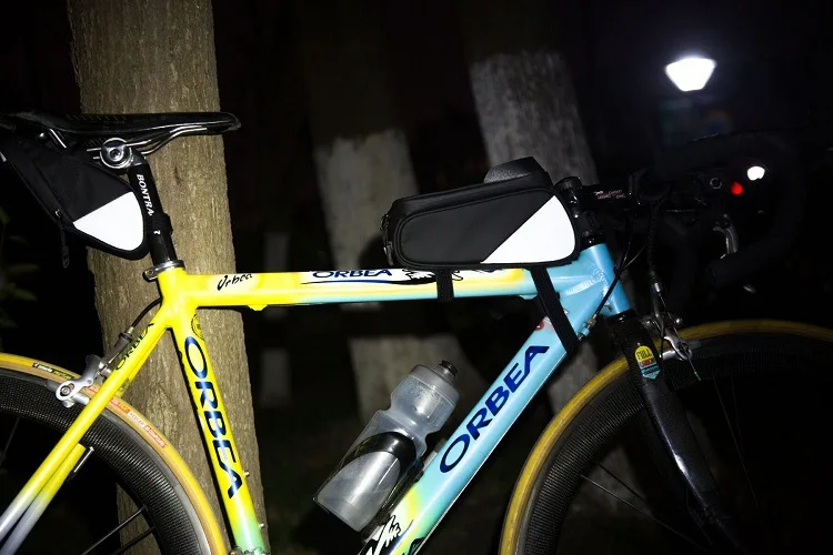 14108815432_1743734750