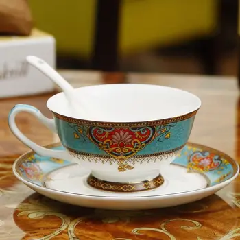 

European Royal Bone China Coffee Cup Elegant Tea Cup Set and Saucer Nice Gift Afternoon Tazas De Ceramica Creativas J