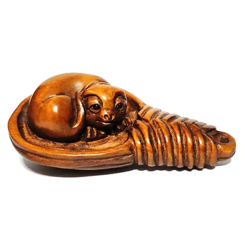 

Y6314 - 2'' Hand Carved Boxwood Netsuke: Cat