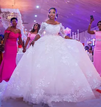 

New African Ball Gown Wedding Dress Off the Shoulder Elegant Bride Rope Back Design Half Sleeves Lace Wedding Gown
