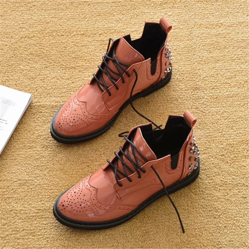 Patent Leather Flat Heel Chelsea Boots Women Shoes 2020 New Rivets Short Tube Single Ankle Boot British Carved Lady Western Boot (9)