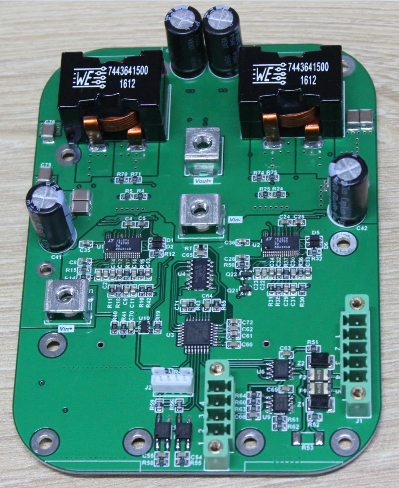 LT8705 Wide Input Automatic Buck-boost High-power Power Module Four-layer Board Design