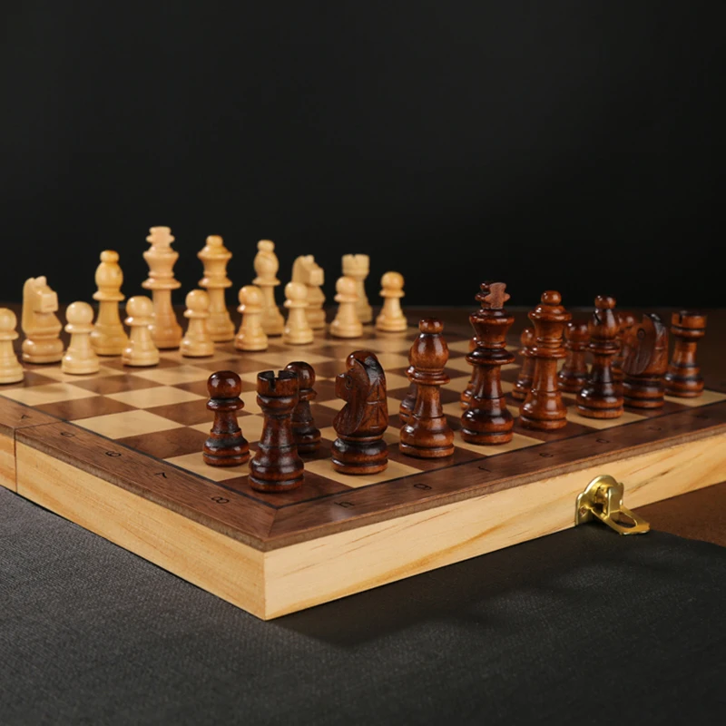 4 Queens Magnetic International Chess Game Wooden Chess Set Wooden Pieces Foldable Chessboard Gift I157
