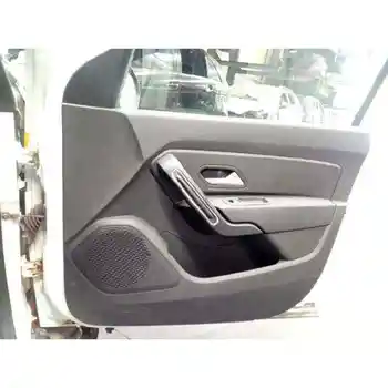 

809004226R TRIM RIGHT FRONT DOOR DACIA DUSTER II