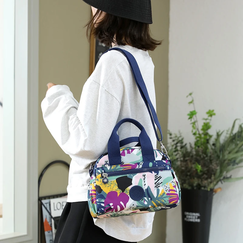 Women Handbags Fashion Floral Pattern Fabric Mommy Bag Large Capacity Multi-pocket Female Shoulder Bag