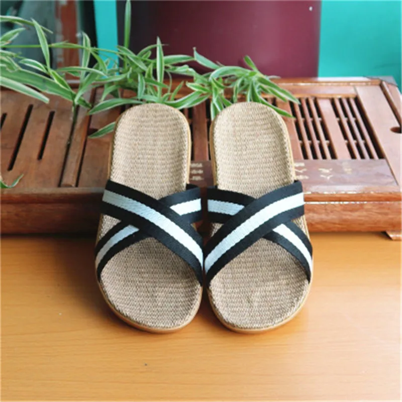 

Мужские модные удобные уличные Нескользящие шлепанцы Cresfimix, мужские крутые Шлепанцы из ПВХ в полоску, женские шлепанцы A5777