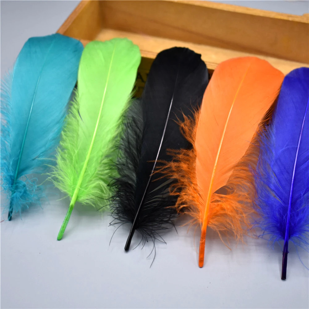 Peppermint Green Goose Nagoire Feathers for Crafts and Decoration