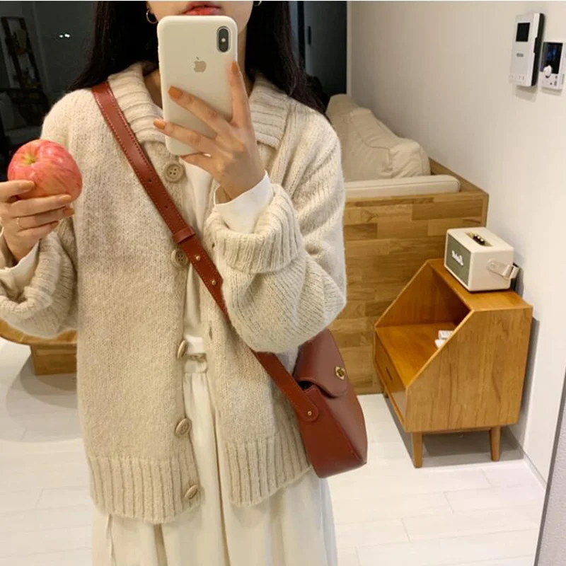 

2020 Autumn Winter Women's Knitwear Turn-down Collar Knitted Buttons Cardigans Korean Elegant Lady Jumpers CL637