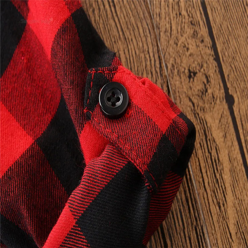 Oufits/Одинаковая одежда для мамы и дочки одежда для семьи красные клетчатые футболки для маленьких девочек, платья летняя блуза с надписью