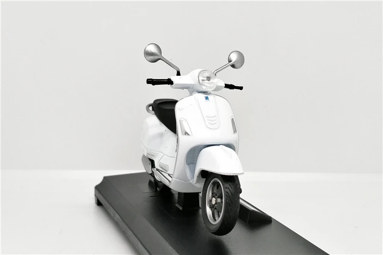 Welly 1:18 vespa GTS 125CC скутер литая модель велосипеда