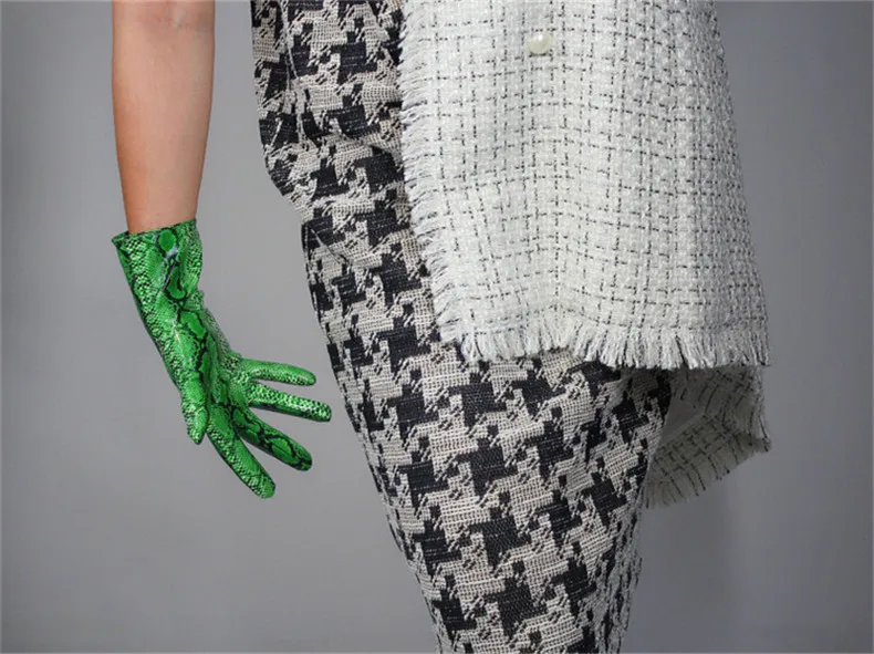 Snakeskin Short Gloves 21cm Patent Leather Emulation Leather PU Bright Leather Animal Python Green Snake pattern Female WPU105