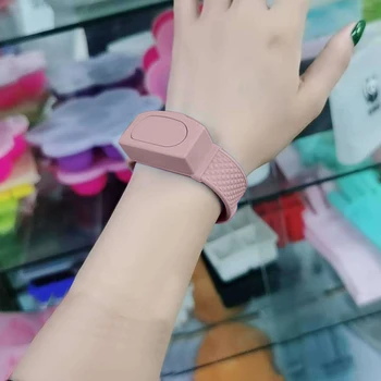 

Silicone Bracelet Hand Sanitizer Dispenser Hand Cleaning Gel Strap with Bottle New Portable Bracelet Dispenser Pumps