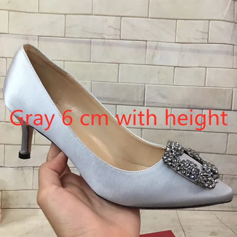 Gray 6 cm with Женские туфли на высоком каблуке; коллекция года; сезон весна-осень; женские туфли-лодочки на высоком тонком каблуке с острым носком из шелкового сатина и искусственной кожи, украшенные стразами и пряжкой - Цвет: Gray 6 cm with