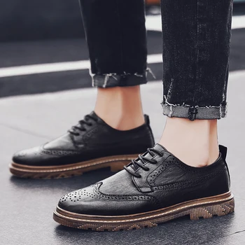 

Men Sneakers shoes Leather Black White Handmade Men Oxfords brogue Fashion Men Shoes Korean version Simple black Fltas shoes