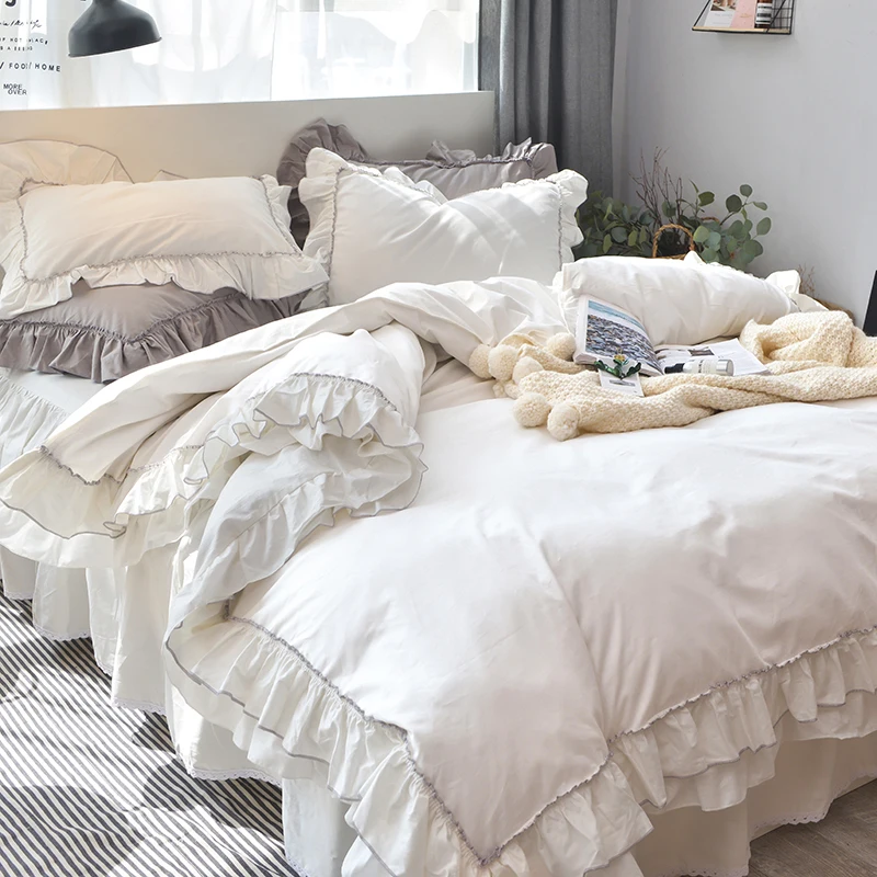 Parure de lit avec couvre-pied à volants roses taille très grand, 3 Parure de lit avec couvre-pied à volants roses taille très grand, 3