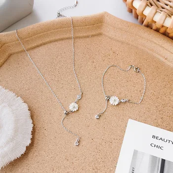 

Korean-style Choker Shell Daisy Pulling Necklace Fairy Non-mainstream Sense of Design INS Normcore Style GIRL'S Bracelets