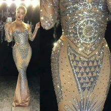 Блестящие стразы Обнаженная длинное платье сексуальное для ночного клуба полный камни длинный большой хвост платье костюм Выпускной День рождения Празднование платья