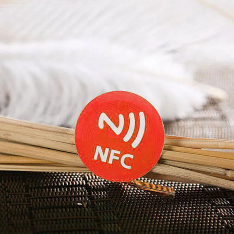 1pcs Смарт NFC метки наклейки чип клей 144 байт 13,56 МГц прочный для мобильного телефона для продажи - Цвет: 1pcs