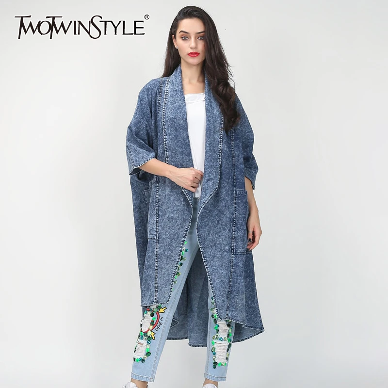 TWOTWINSTYLE джинсовая женская ветровка, воротник с лацканами, короткий рукав, свободный Тренч, осень для женщин, модная одежда